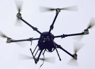 Cierre temporal del espacio aéreo de El Paso por presunta incursión de drones de cárteles