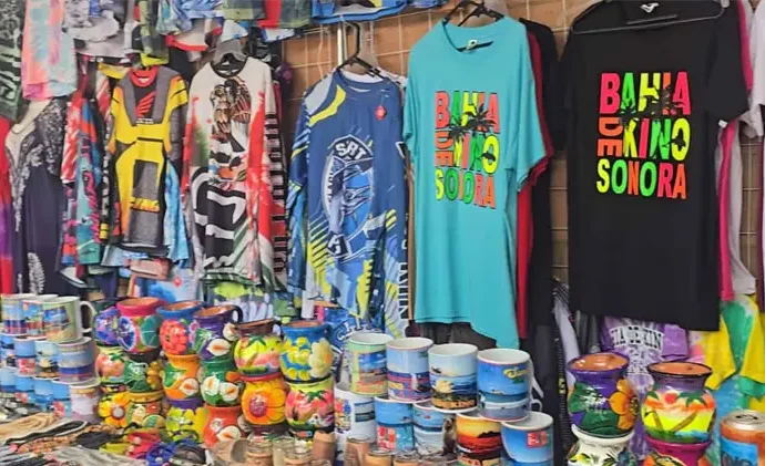 Comerciantes de Bahía de Kino se alistan para recibir turistas en Semana Santa