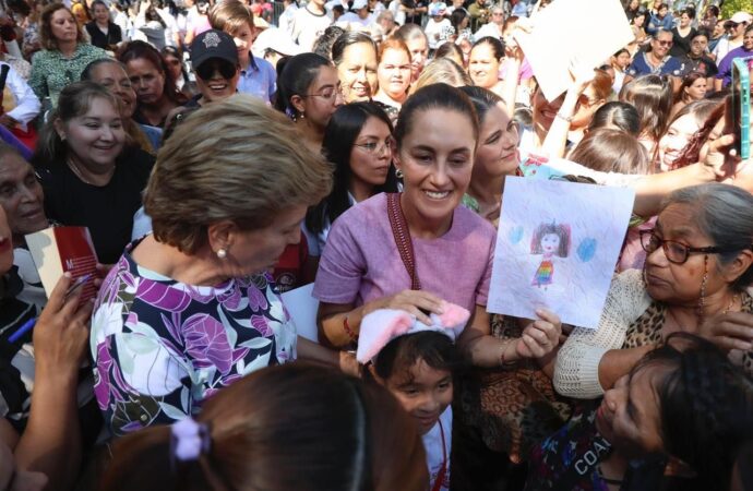 Claudia Sheinbaum inaugura Centro Libre en Nayarit y afirma: “En México gobierna el pueblo, pero también gobernamos las mujeres”