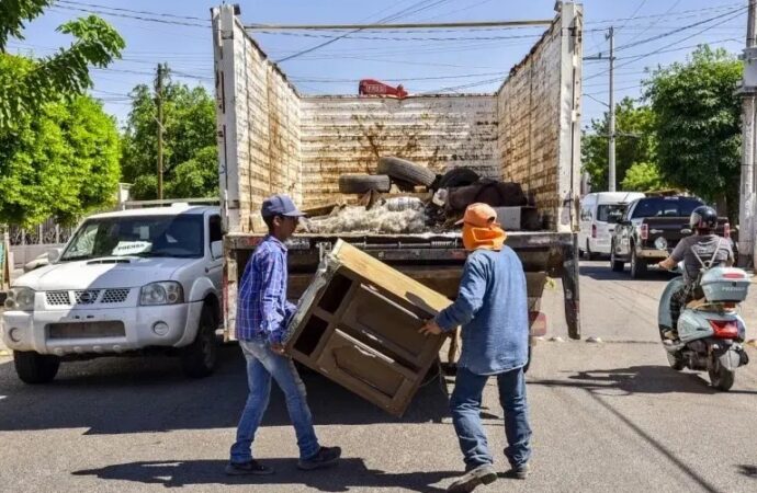 Refuerzan jornada permanente de limpieza para prevenir el dengue en Cajeme