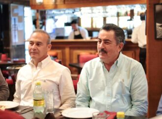 Dialoga Lamarque con empresarios del sector pesquero del sur de Sonora