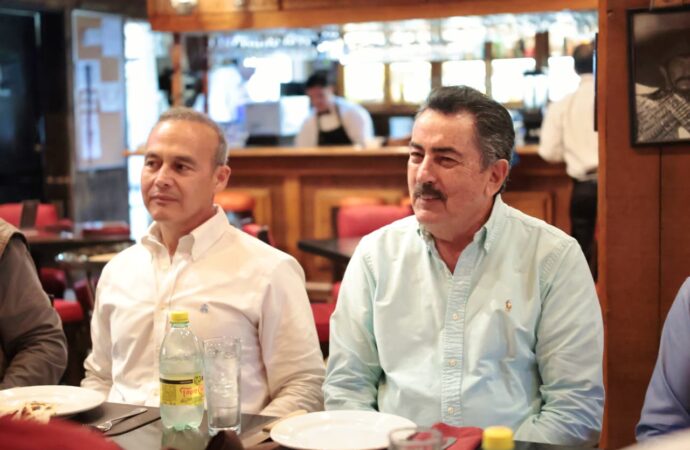 Dialoga Lamarque con empresarios del sector pesquero del sur de Sonora