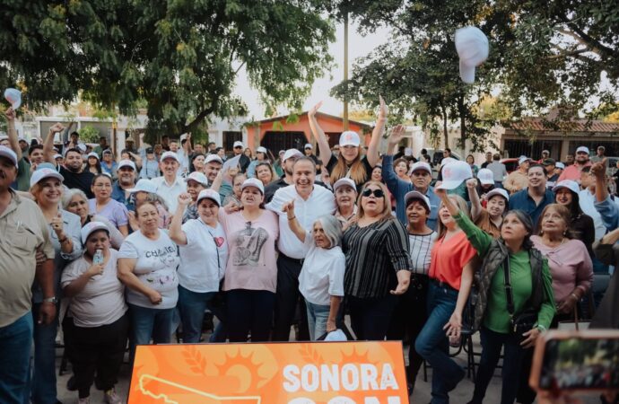 Toño Astiazarán vista Cajeme y se reúne con vecinosPor: Redacción