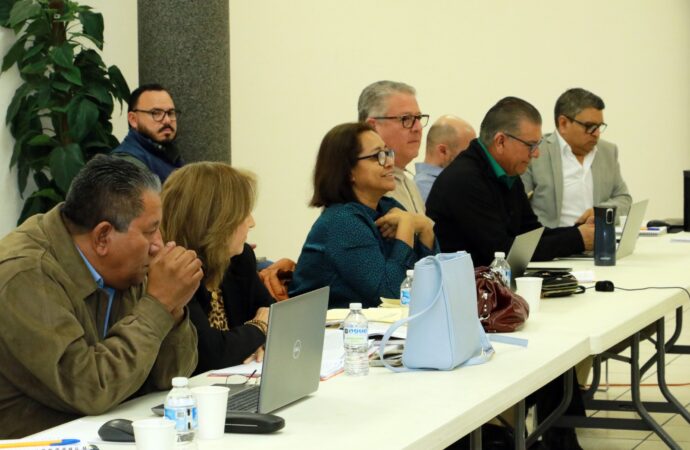 Mantienen mesas de trabajo la rectoría de la UNISON y el STAUS