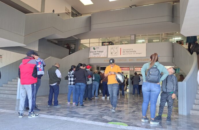 Llaman a automovilistas a cumplir con pago de revalidación antes de que termine marzo