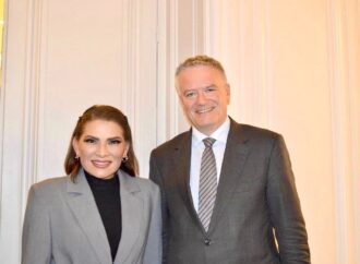 “Países deben regular uso de redes sociales en niñas y niños”, Lorenia Valles en OCDE