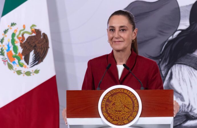 Sheinbaum destaca contratación histórica de más de 14 mil médicos especialistas para fortalecer el sistema de salud