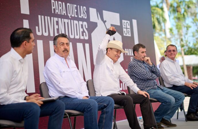 Durazo impulsa educación en Cajeme con becas y nueva librería del FCE