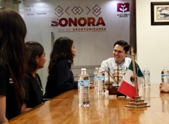 Anuncian crédito educativo para titulación