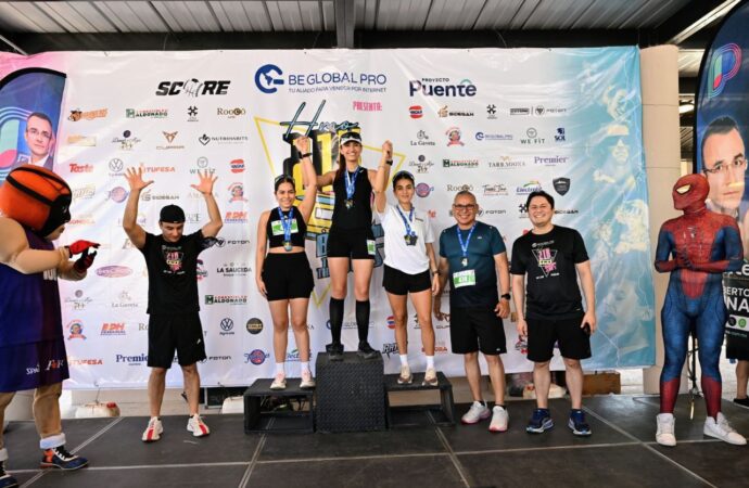 Más de 800 corredores participan en Medio Maratón 21K en La Sauceda