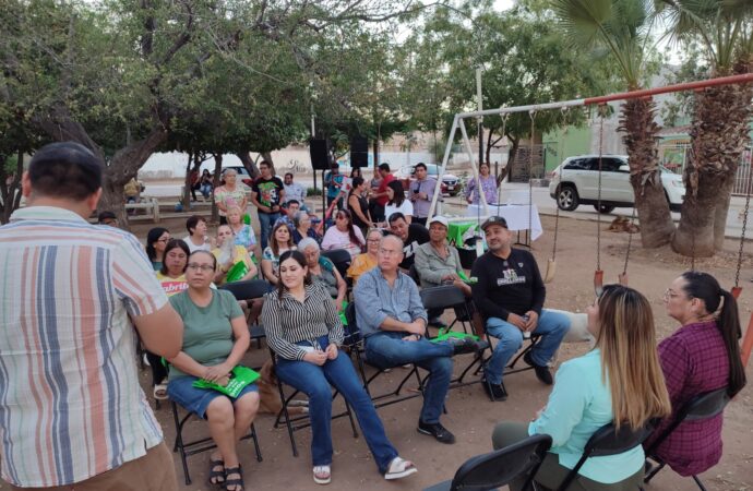 Atiende equipo Figueroa solicitudes de vecinos de Haciendas del Sol