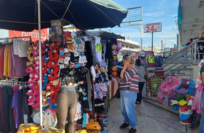 Ventas de ambulantes en Ciudad Obregón se ven afectadas por centros comerciales y comercio digital
