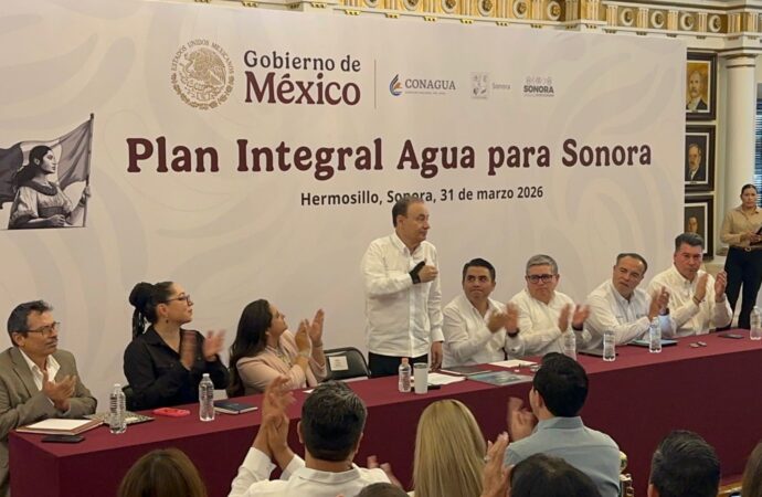 Titular de CONAGUA se reúne con alcaldes en Sonora