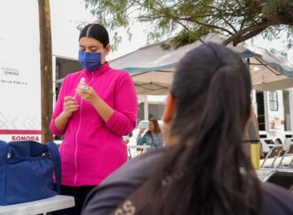 Embarazadas no deben aplicarse vacuna contra sarampión; recomiendan completar esquema antes del embarazo