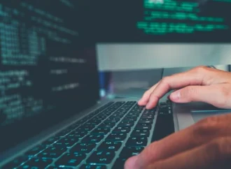 Interpol alerta por auge de fraudes con inteligencia artificial que ya operan a escala global