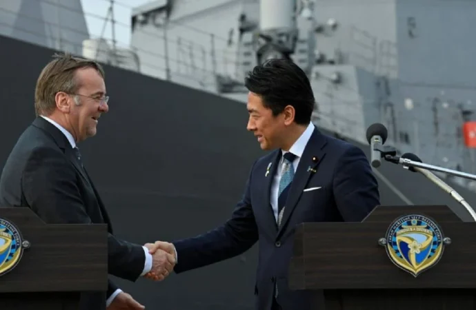 Japón y Alemania refuerzan cooperación militar ante crisis global y analizan maniobras conjuntas