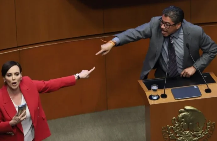 Enfrentamiento en el Senado: Lilly Téllez acusa a Saúl Monreal y desata discusión en plena sesión