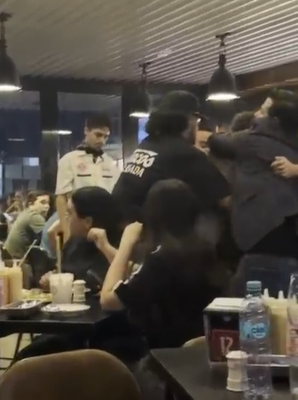 Regidor del Verde en Cajeme, Fidel Covarrubias, protagoniza pelea en restaurante de Carín León en Hermosillo