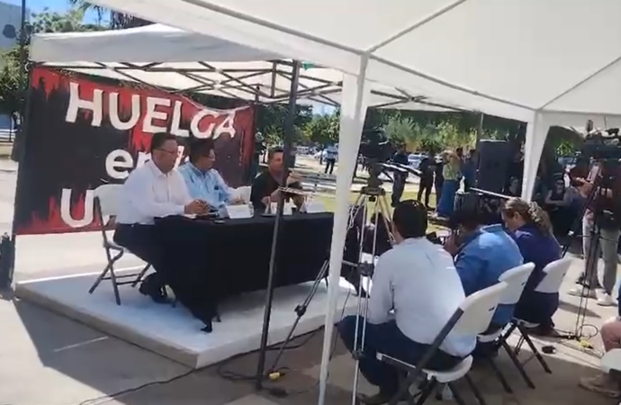 Sindicatos retan a rectora a debate y no acude