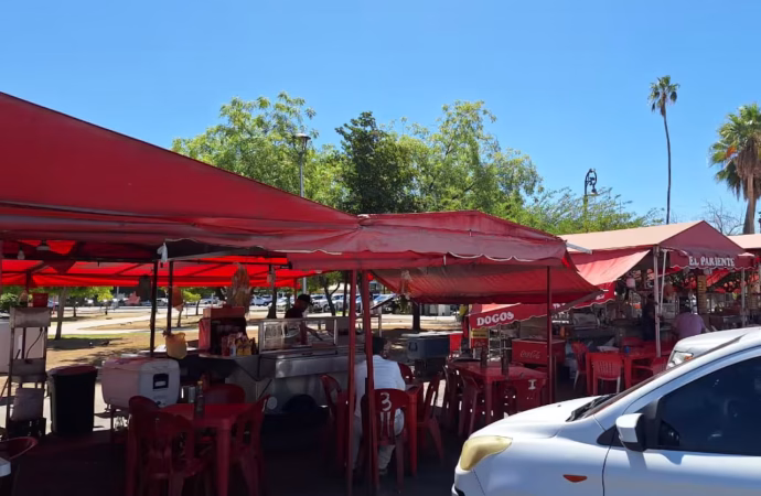 Comerciantes reportan caída de hasta 50% en ventas por huelga en la Unison