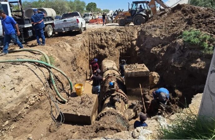 Recuperan colonias del norte de Hermosillo el servicio de agua