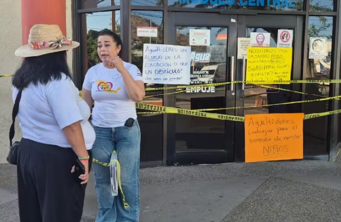 Continúan diálogos entre guarderías y Agua de Hermosillo tras protestas