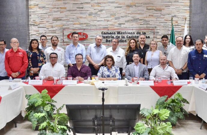 Destaca Lorenia Valles nueva política de infraestructura con bienestar en reunión con CMIC Sonora