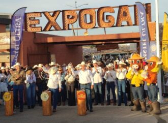 Realiza Alfonso Durazo el tradicional corte de reata de la Expogan 2026