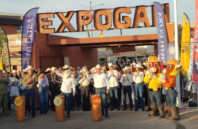 Realiza Alfonso Durazo el tradicional corte de reata de la Expogan 2026