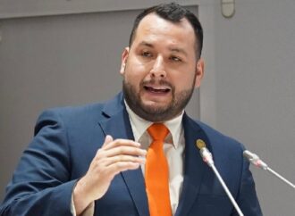 Manuel Scott denunciará violación a sus derechos políticos tras negarle acceso a sesión en el Congreso de Sonora