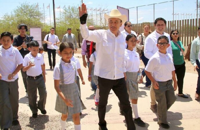 Inicia entrega de uniformes escolares en Sonora con inversión histórica superior a mil 700 millones