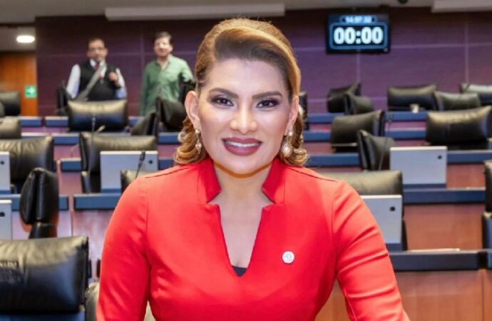 Lorenia Valles destaca avances legislativos con 27 reformas constitucionales en el Senado