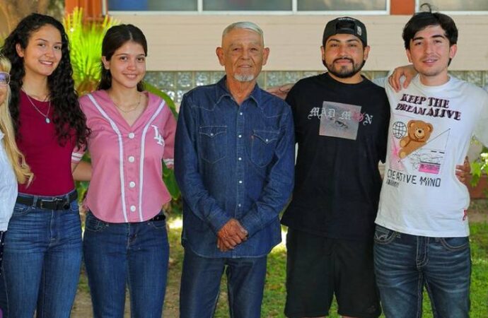 Estudiantes de la Universidad de Sonora impulsan tour incluyente para personas sordas en Hermosillo