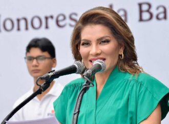 Lorenia Valles reconoce esfuerzo de comunidad escolar en regreso a clases en Sonora