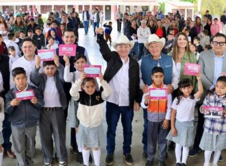 Durazo impulsa aumento histórico de becas y apoyos educativos en Sonora