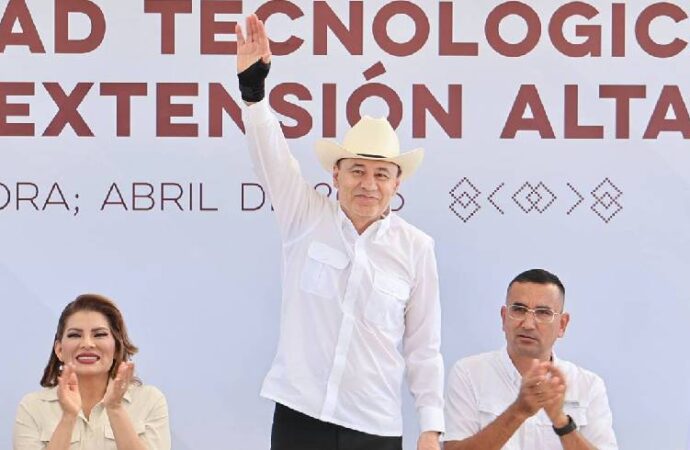Durazo impulsa universidad, escrituras y proyectos ambientales en el noroeste de Sonora