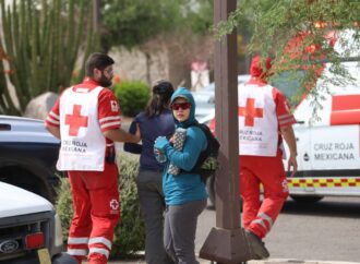 Rescatan a cuatro jóvenes en el Cerro El Bachoco