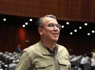 Destaca Ramón Flores el tope de pensiones para funcionarios públicos