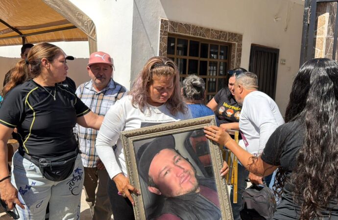 Entre dolor y promesa cumplida, Ceci Flores despide a su hijo tras casi 7 años de búsqueda