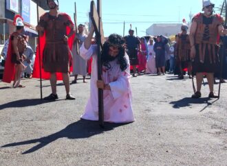 Vive Ciudad Obregón la representación del Viacrucis, una tradición de fe y reflexión
