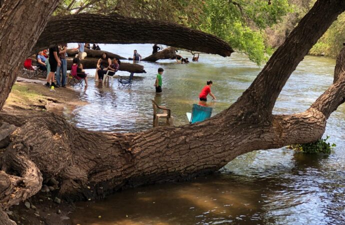 Arranca éxodo vacacional hacia el Oviachic; familias comienzan a llenar paseos campestres