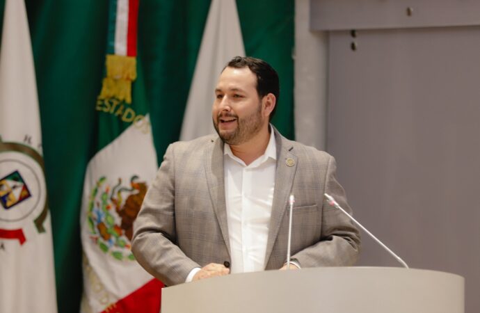 Proponen Manuel Scott autonomía en el nombramiento de contralores municipales