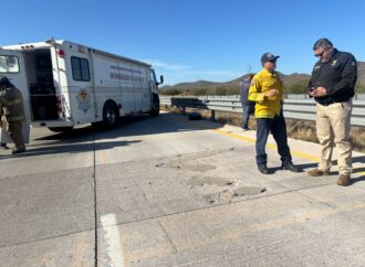 Vuelca pipa de amoniaco en carretera Hermosillo-Guaymas; situación controlada