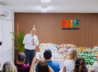 Entregan Toño Astiazarán y DIF Hermosillo más de mil 400 apoyos alimentarios a organizaciones sociales