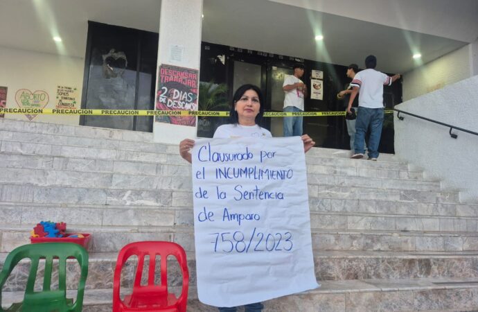 Trabajadores de estancias infantiles bloquean accesos al Congreso de Sonora y exigen pago millonario