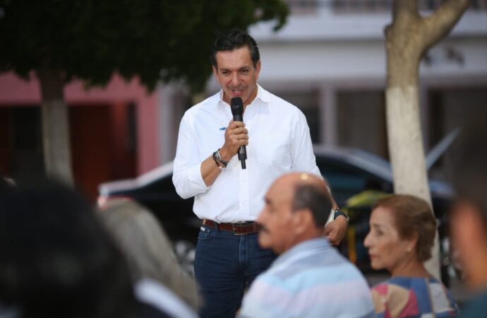 Se compromete David Figueroa a gestionar soluciones a problemáticas de la colonia Santa Fe