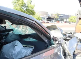 Auto choca contra maquinaria en zona del Sam’s Club siniestrado en Hermosillo; genera tráfico