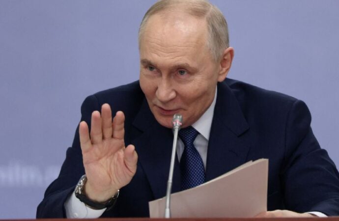 Putin anuncia pausa temporal en combates con Ucrania por celebración religiosa