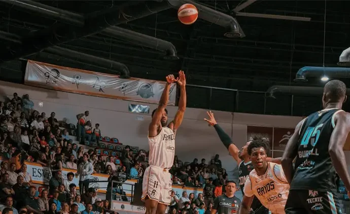 Rayos mantiene su buen paso y vence a Ángeles en la Arena Sonora