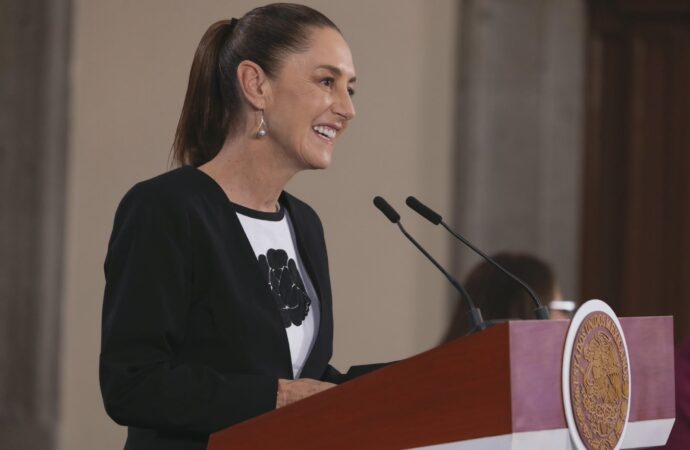 Sheinbaum destaca aportación de mexicanos en EU: generan 2.3 billones de dólares al PIB estadounidense